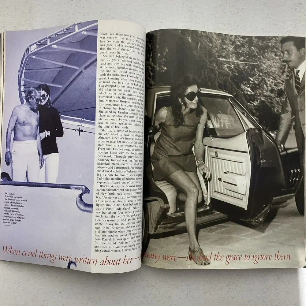 Vanity Fair Magazine Issues Lot Of 2‎ Princess Diana 1993 Jackie Kennedy 1994